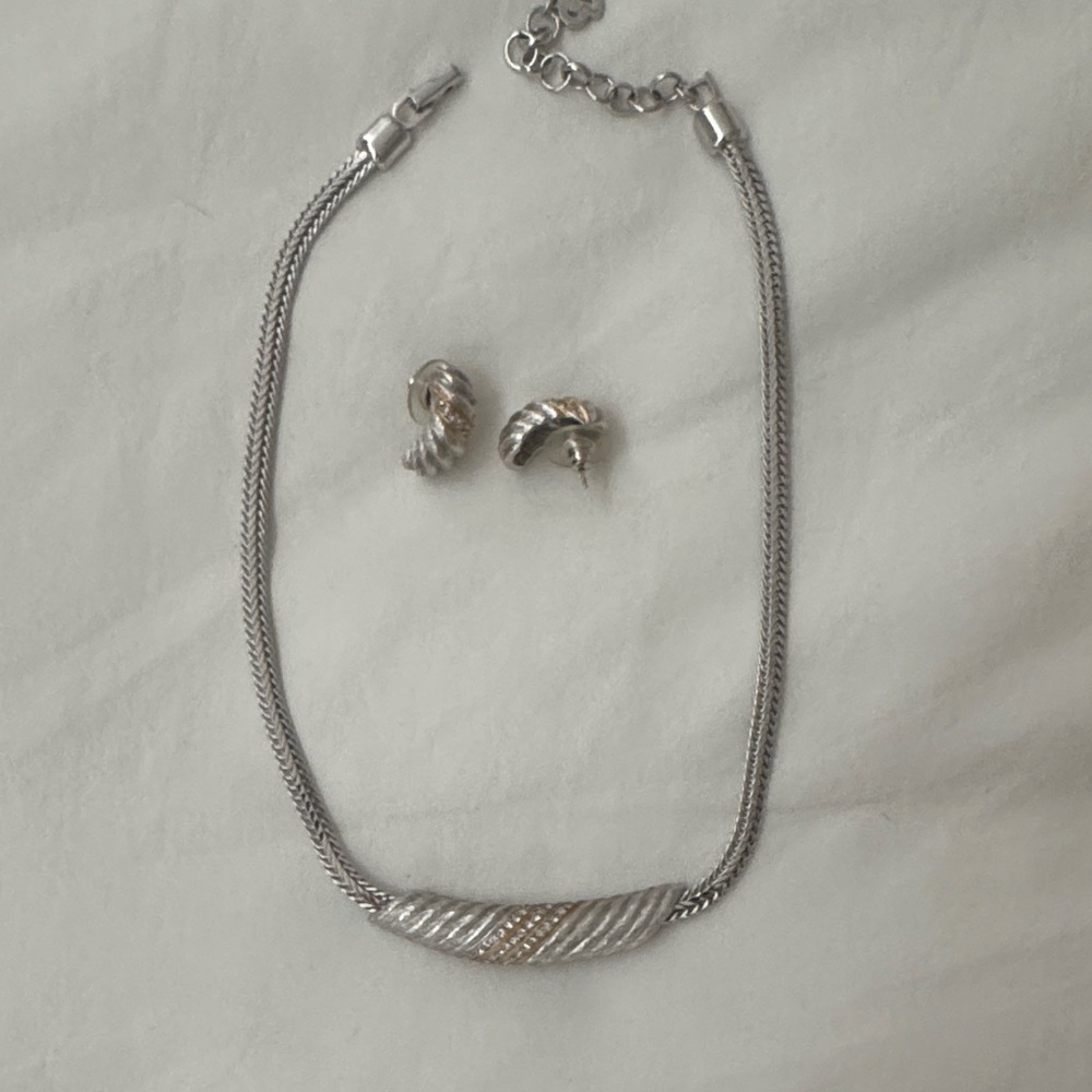 Elegant Silver and Gold Necklace and Earring Set